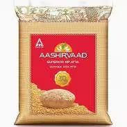 AASHIRVAAD Atta Whole Wheat 5 kg